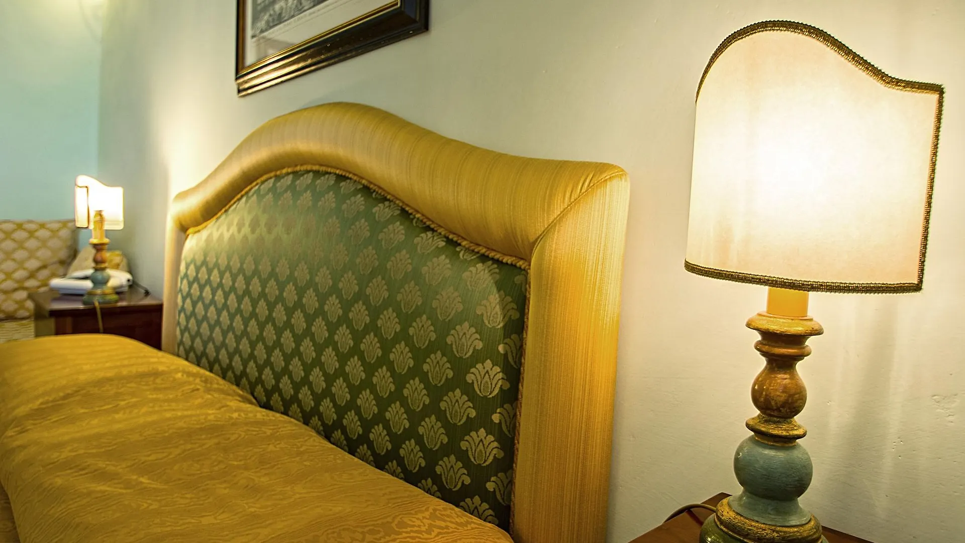 ***  Palazzo Di Valli Hotel Siena Italy