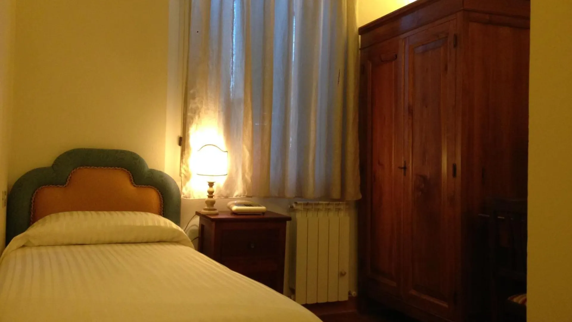 Palazzo Di Valli Hotel Siena 3*,